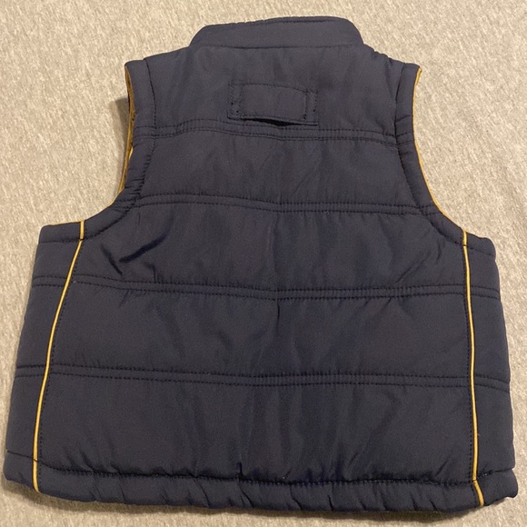 Gap Baby Boys Reversible Puffer Vest 12-18 mo - Picture 4 of 6